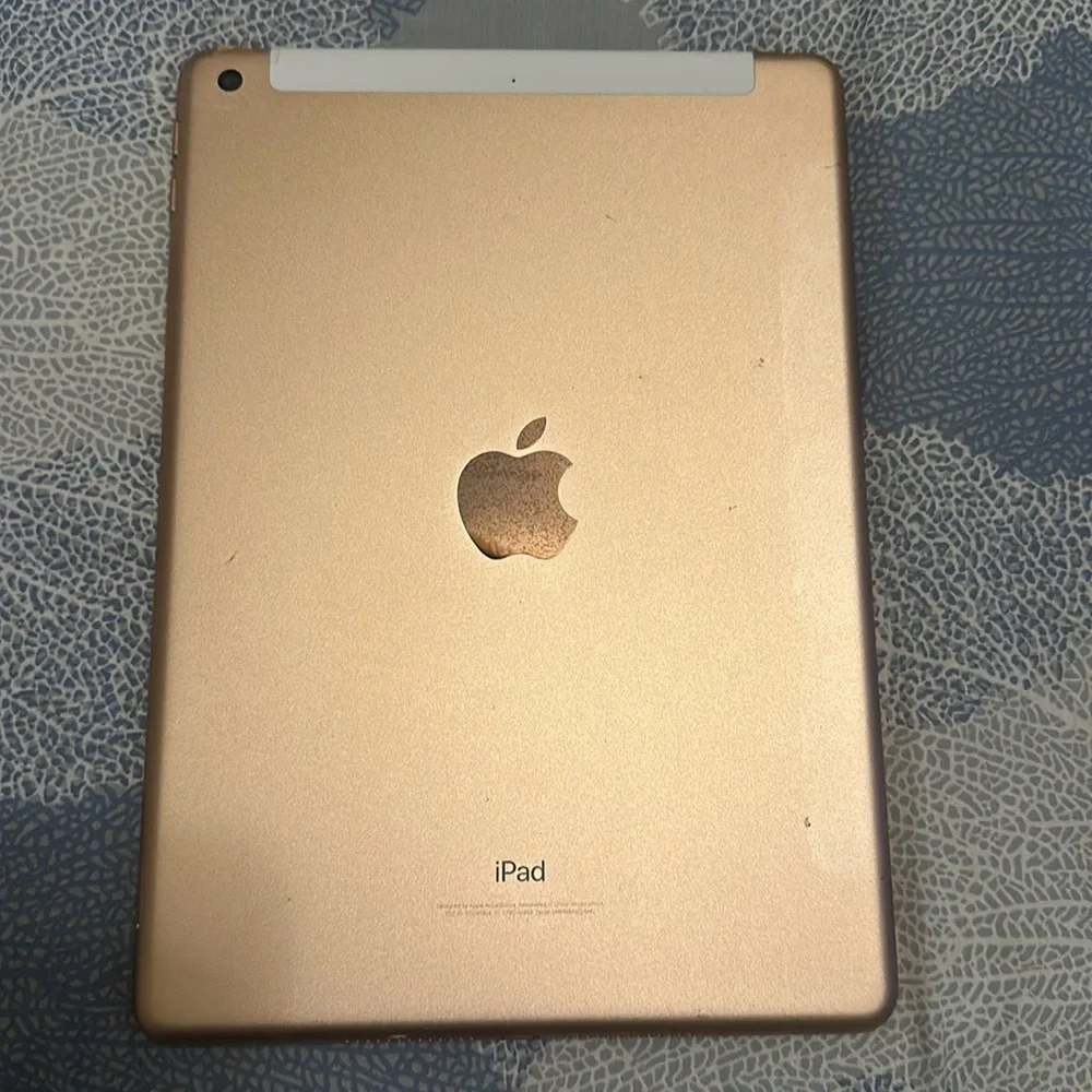 Apple iPad 6th Generation Rose Gold 32GB